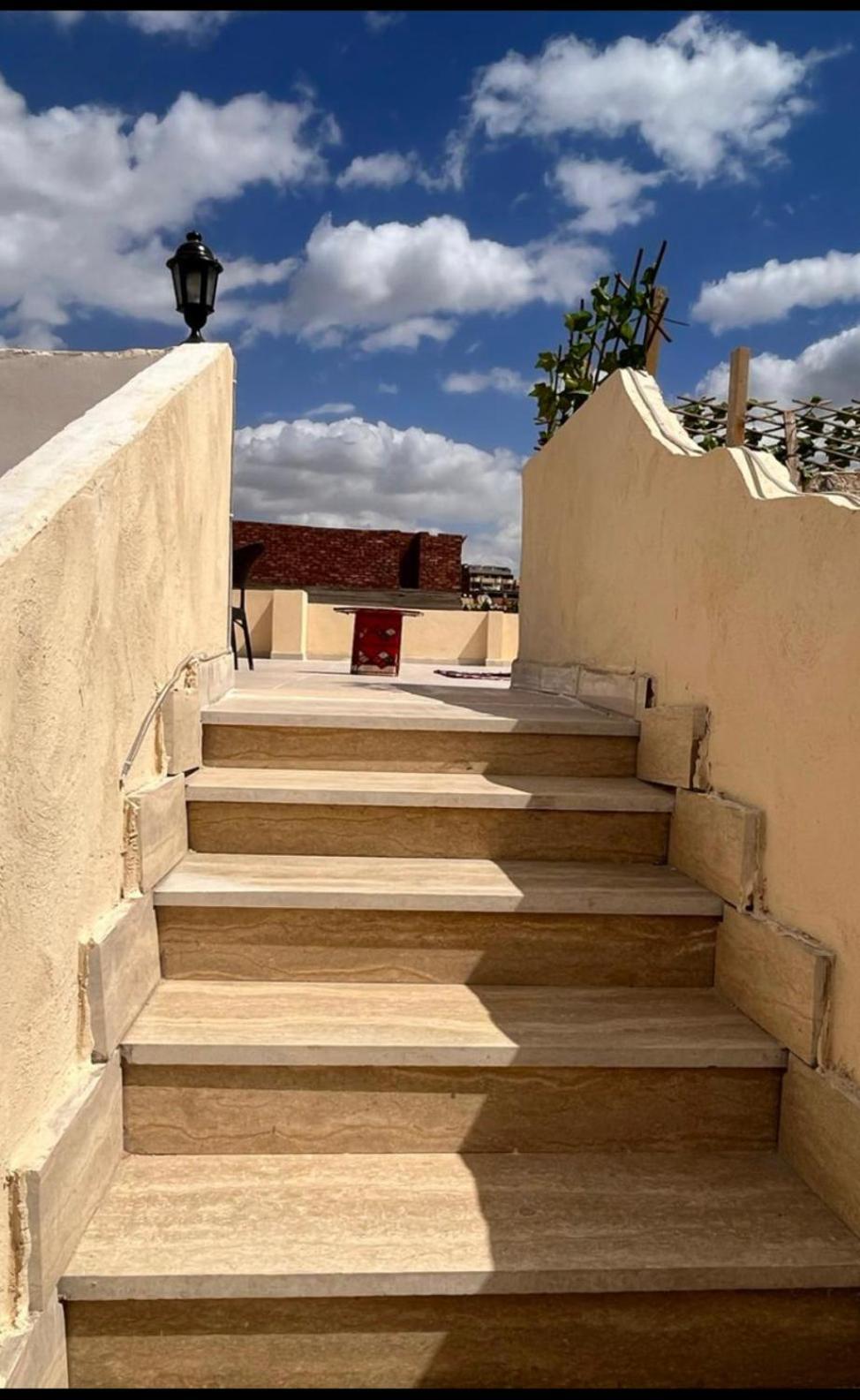 Hur Pyramids Land Inn Kafrat al Jabal Bagian luar foto